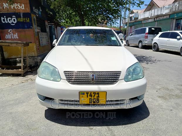 Toyota Mark II 2002 White