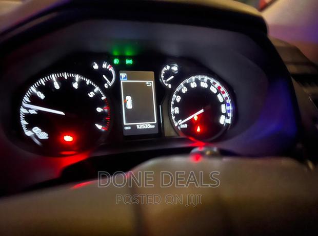 Toyota Land Cruiser Prado 2017 Silver