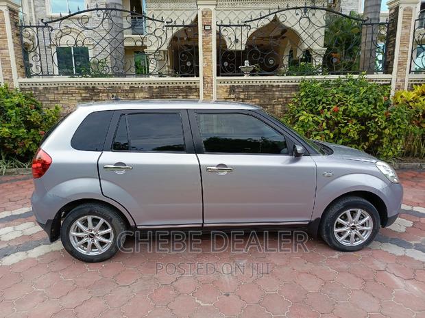 Mazda Verisa 2006 Silver
