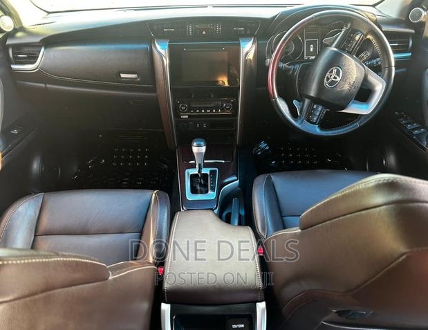 Toyota Fortuner 2016 Silver