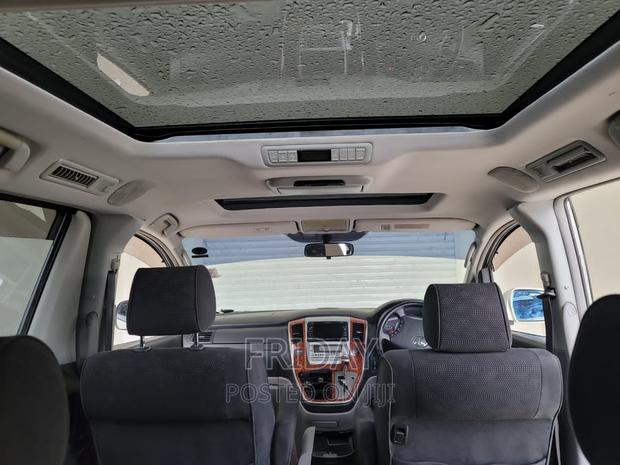 Toyota Alphard 2005 White