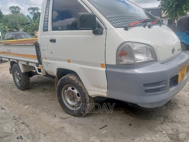 Toyota TownAce 2009 White