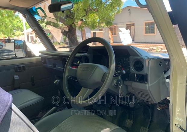 Toyota Land Cruiser 2009 Brown