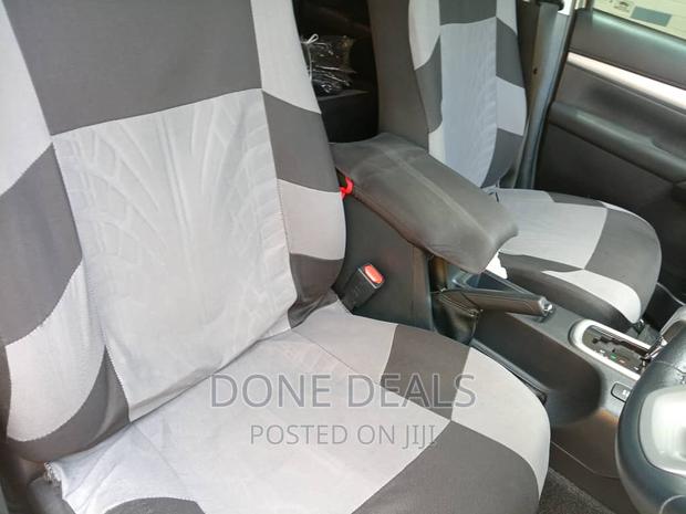 Toyota Hilux 2020 Gray