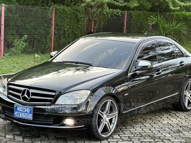 Mercedes-Benz C-Class 2008 Black