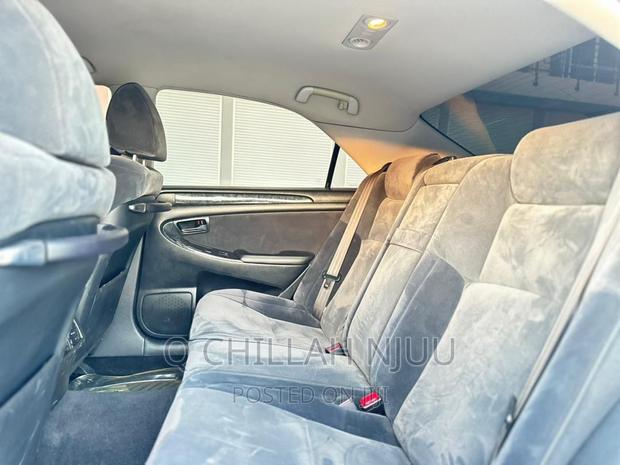 Toyota Crown Royale 2005 Silver