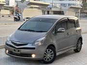 Toyota Ractis 2006 Gray for sale