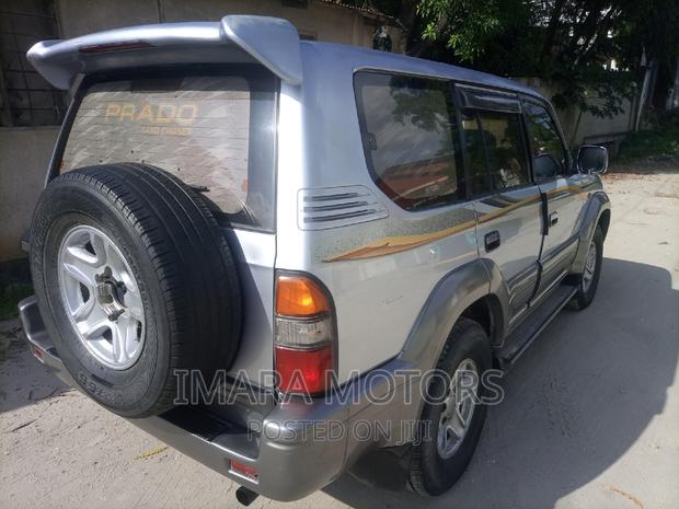 Toyota Land Cruiser Prado 2003 Silver