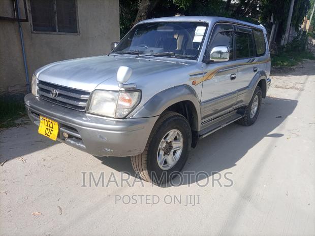 Toyota Land Cruiser Prado 2003 Silver