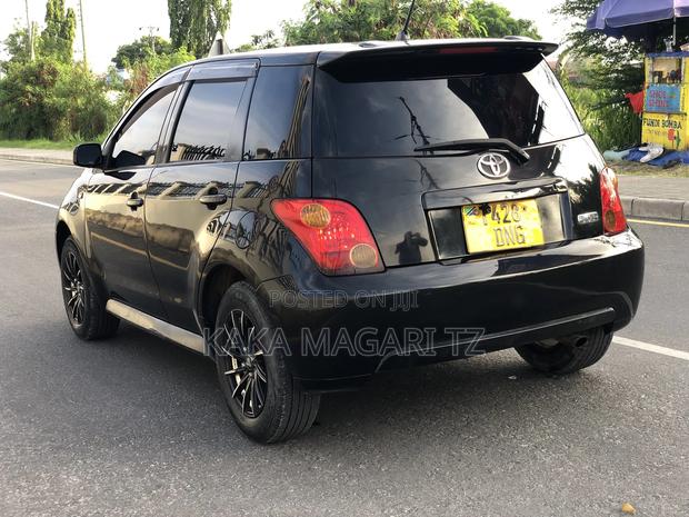 Toyota IST 2003 Black