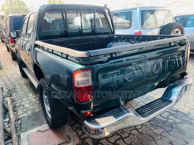 Toyota Hilux 2800 Raider D-Cab 2004 Green