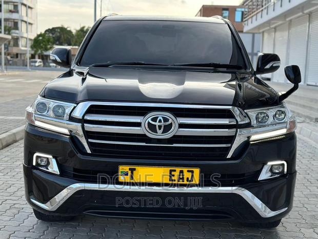 Toyota Land Cruiser 2018 Black