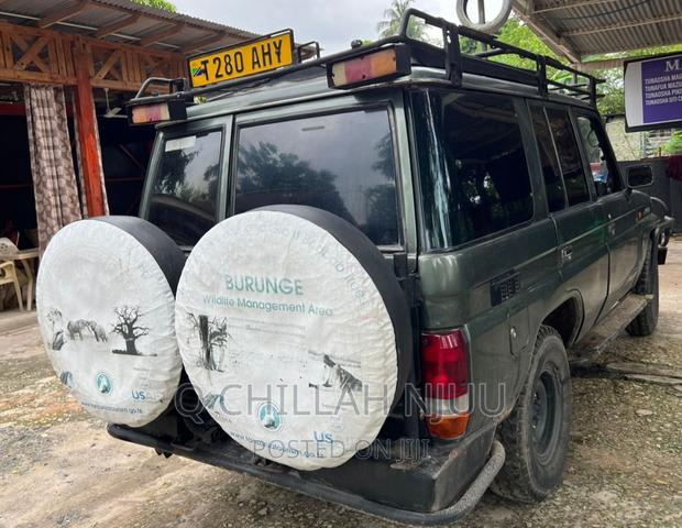 Toyota Land Cruiser Prado 2000 Gray