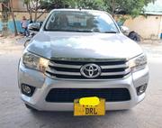 Toyota Hilux 2015 Silver for sale