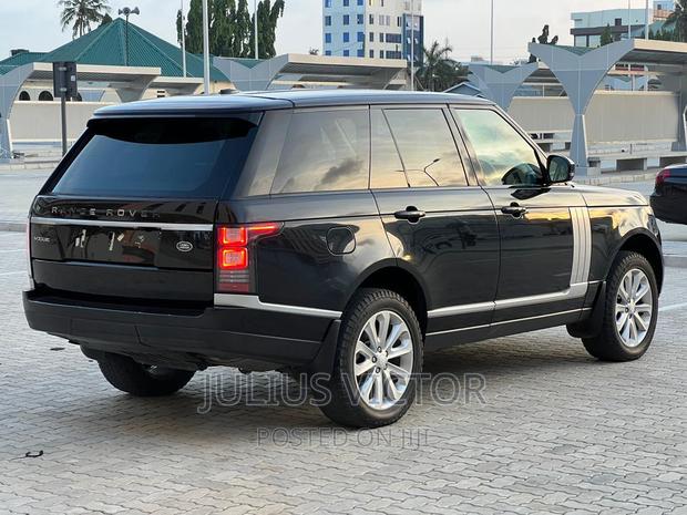 Land Rover Range Rover Vogue 2014 Black