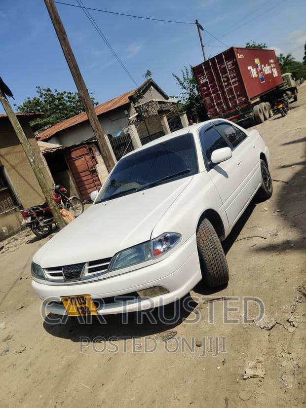 Toyota Carina 1.5 FWD Sedan 1999 White