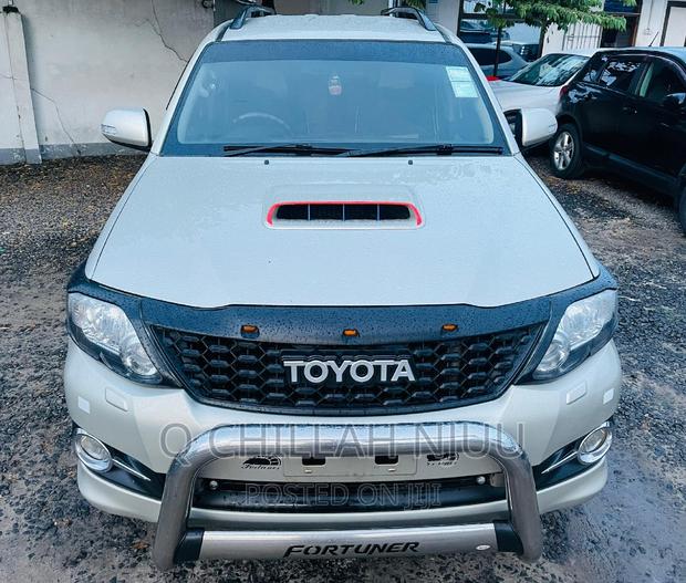 Toyota Fortuner 2016 Silver
