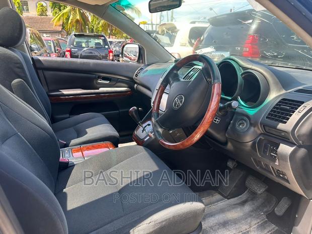 Toyota Harrier 2.4 2005 Matt Black