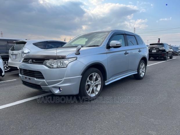 Mitsubishi Outlander 2013 Silver