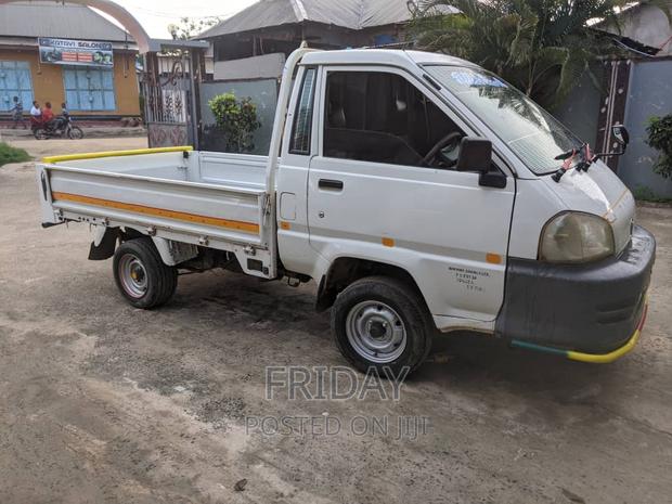 Toyota TownAce 2005 White