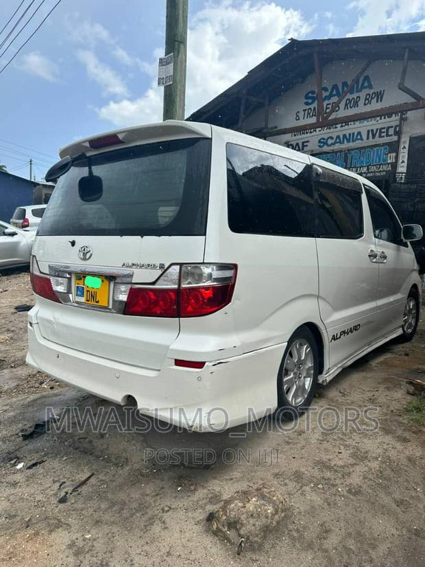 Toyota Alphard 2003 White