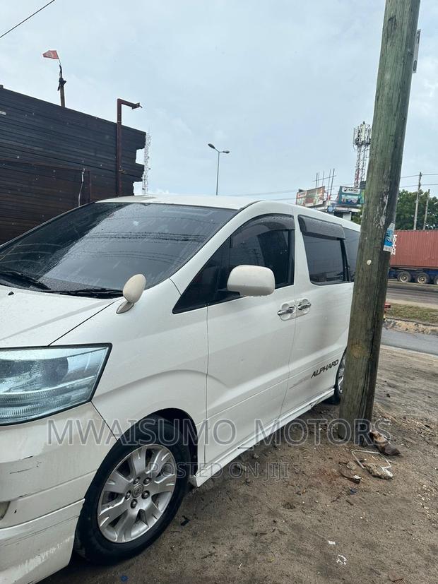 Toyota Alphard 2003 White