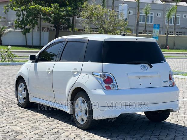 Toyota IST 2004 White
