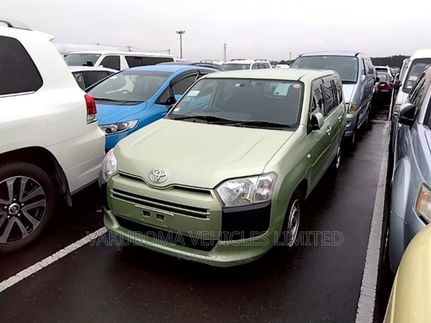 Toyota Probox 2014 Green