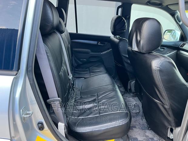 Toyota Land Cruiser Prado 2006 Silver