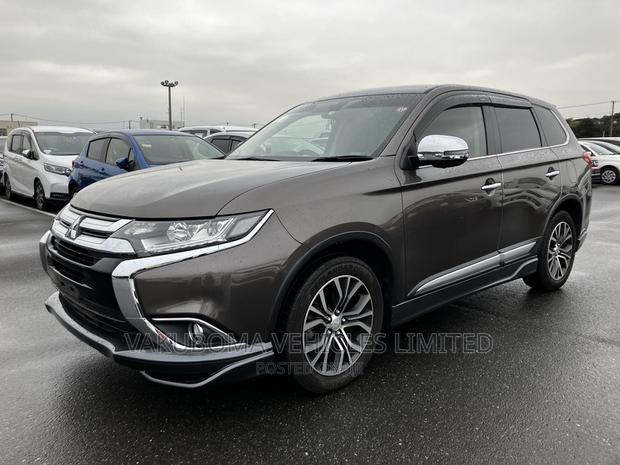 Mitsubishi Outlander 2017 Gray