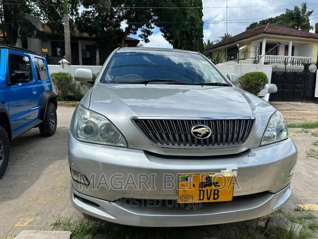 Toyota Harrier 2005 Silver