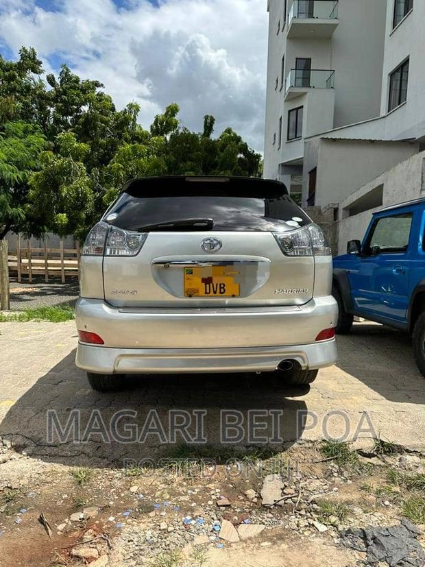 Toyota Harrier 2005 Silver