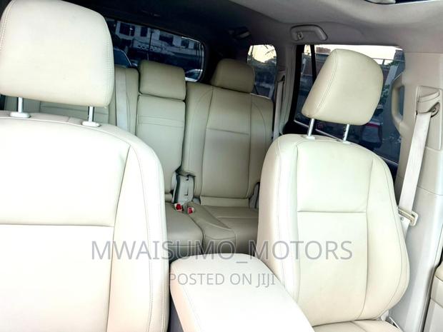 Toyota Land Cruiser Prado 2018 White
