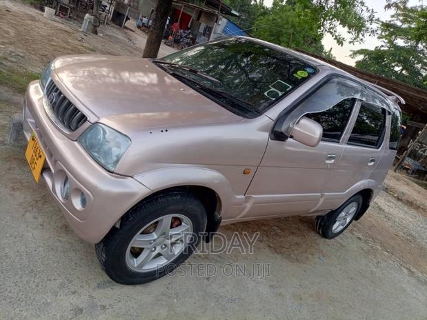 Toyota Cami 2004 Gold