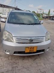 Toyota Raum 1.5 FWD 2005 Silver for sale
