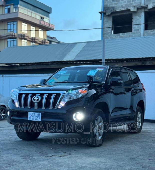 Toyota Land Cruiser Prado 2017 Black