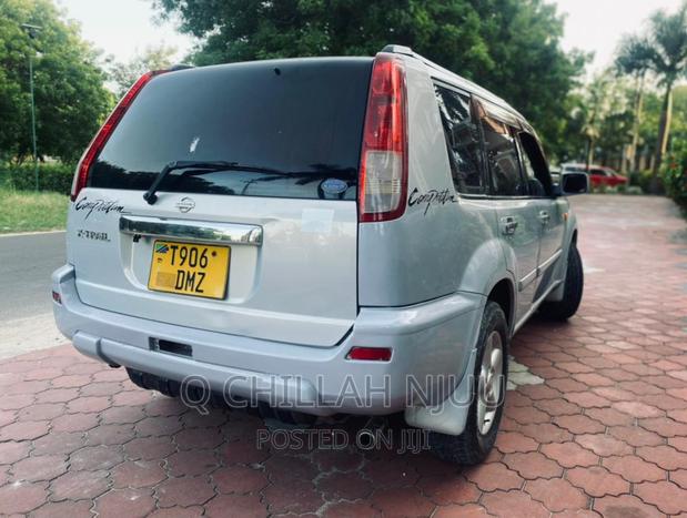 Nissan X-Trail 2004
