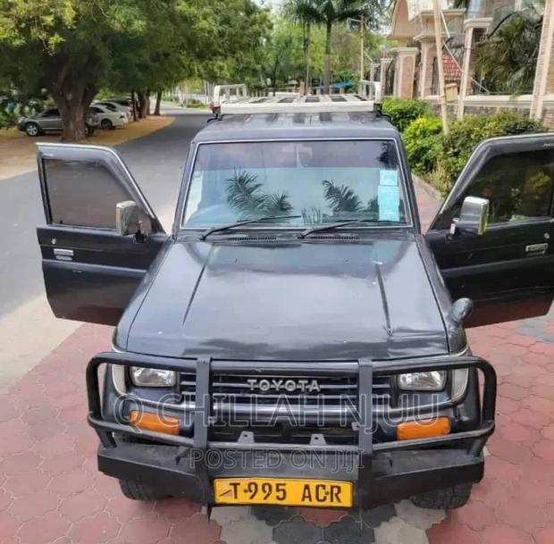 Toyota Land Cruiser Prado 1993