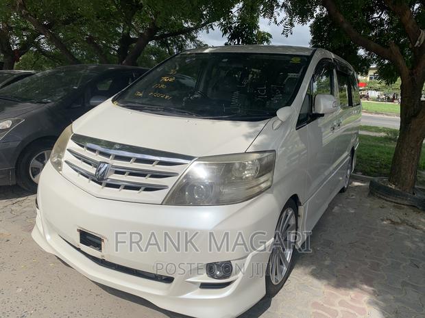 Toyota Alphard 2005 White