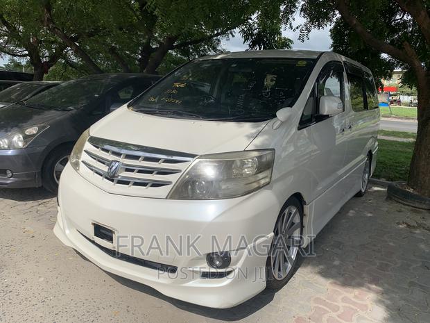 Toyota Alphard 2005 White