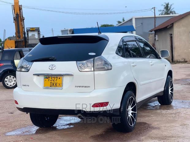 Toyota Harrier 2.4 2006 White