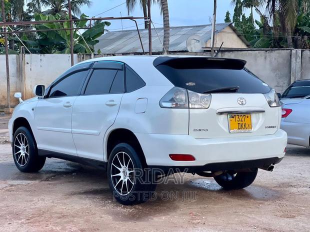Toyota Harrier 2.4 2006 White