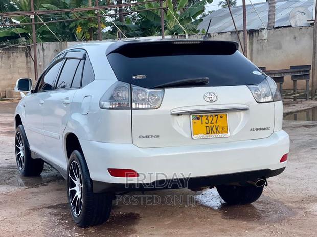 Toyota Harrier 2.4 2006 White