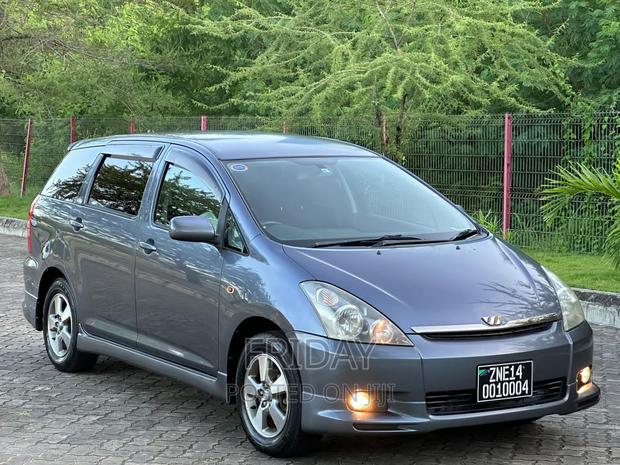 Toyota Wish 2003 Gray