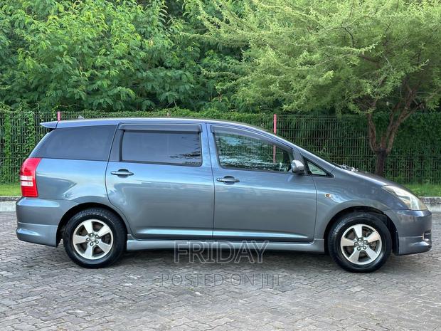 Toyota Wish 2003 Gray