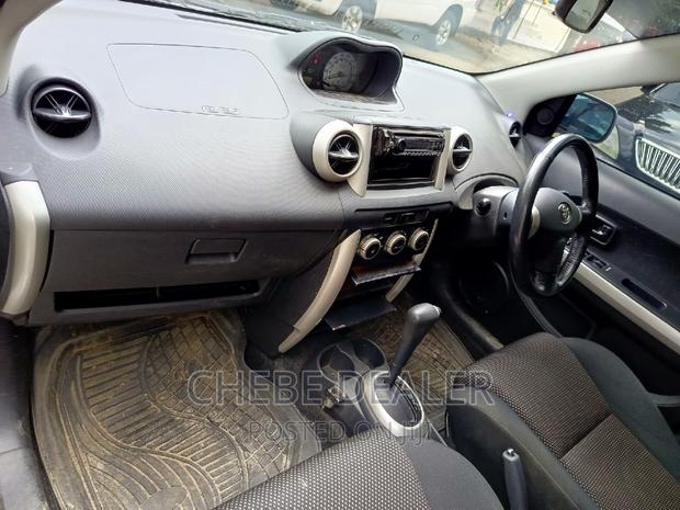 Toyota IST 2004 Silver