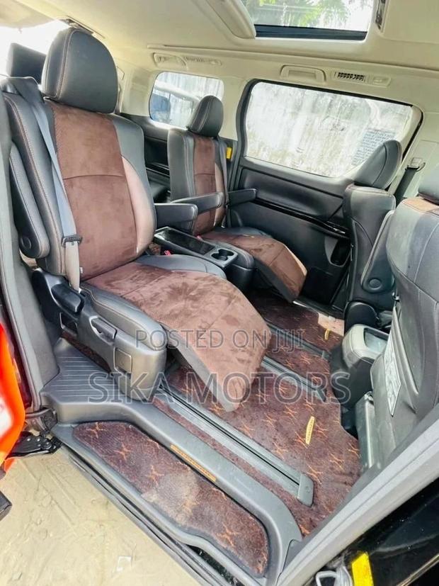 Toyota Alphard 2013 Black