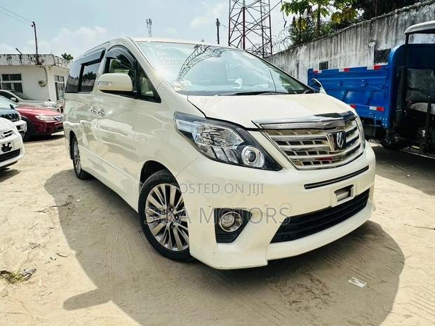 Toyota Alphard 2013 White