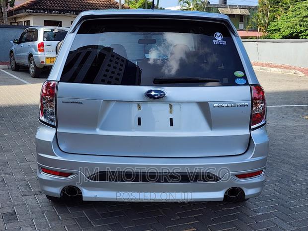 Subaru Forester 2011 Silver