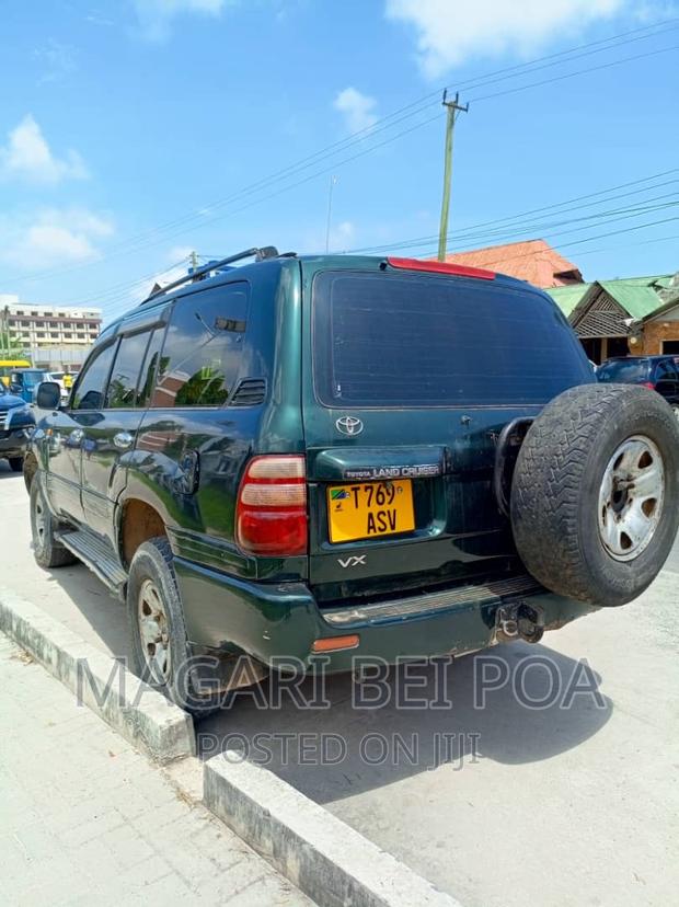 Toyota Land Cruiser 1999 Blue